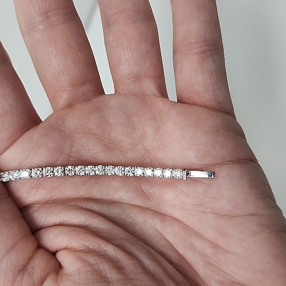 5.05 CT Lab-Grown Diamonds NWT 14K White Gold Tennis Bracelet Non-certified - Picture 5 of 7